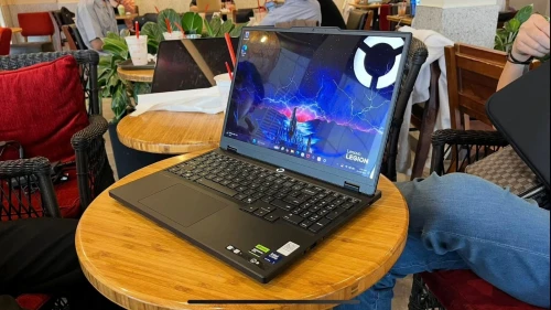 Lenovo Legion Pro 5i ULTRA 7 255HX /RTX 5060/RAM 16GB /SSD 1TB /ECRAN 16" OLED 165