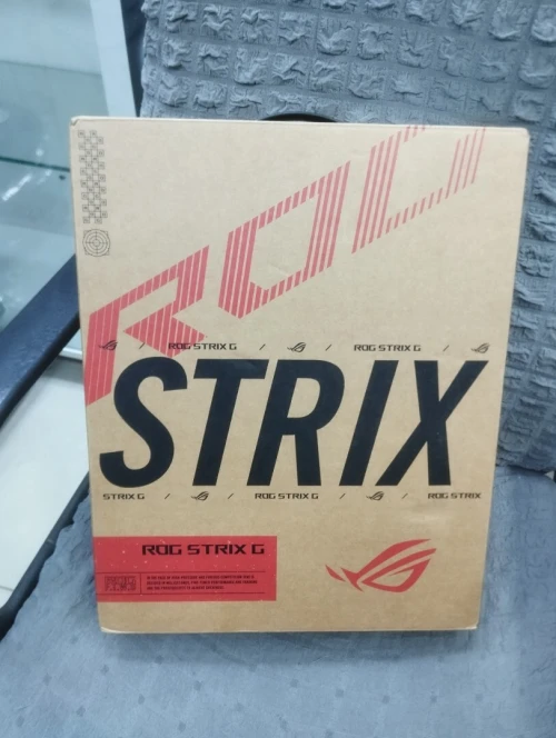 ASUS ROG STRIX G614PP-WH94  Ryzen 9 8940HX / RTX 5070 / RAM 16GB DDR5 / SSD 1TB / Écran 16 FHD+ 165Hz