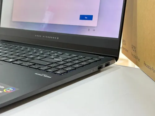 ASUS VIVOBOOK S 15 OLED RYZEN 7 8845HS 16GB 1TB SSD 15.6 3K OLED NEUF SOUS EMBALLAGE 