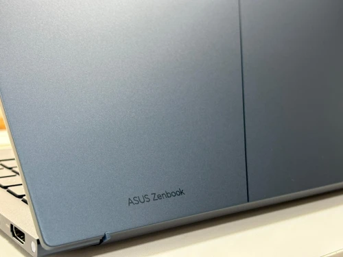 ASUS ZENBOOK 15 RYZEN 7735U 32 GB 1 TB SSD NEUF SOUS EMBALLAGE JAMAIS UTILISÉ 