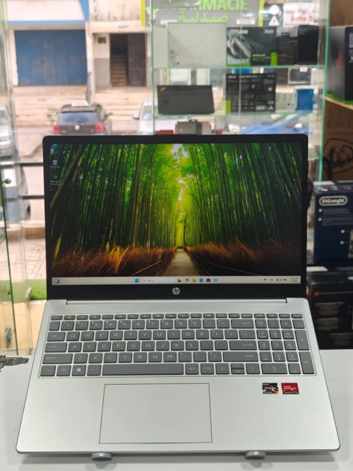 HP LAPTOP 15 RYZEN 7 7730U 16GB 512GB SSD 15,6 FULL HD