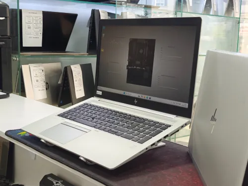 HP ELITEBOOK 755 G5 RYZEN 3 PRO 2300U 16GB 256GB SSD 15,6 FULLHD VEGA 6 1GB