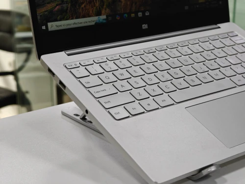 Xiaomi mi notebook timi i7 7400U 8GB 256GB SSD 