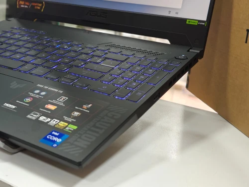 ASUS TUF F15 I7 13620H 16GB 1TB SSD RTX 4070 8GB 15,6 FHD 144HZ NEUF SOUS EMBALLAGE 