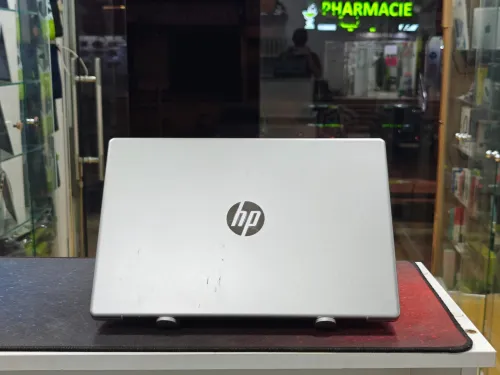 HP LAPTOP 14 I5 1335U 16GB 256GB SSD 14,1 HD+ INTEL IRIS XE