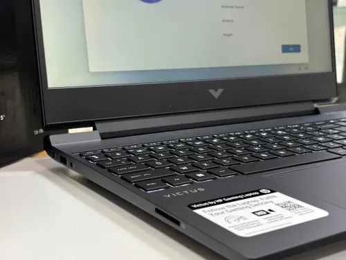 HP VICTUS 15 RYZEN 5 8645HS 16GB 512GB SSD RTX 4050 6GB NEUF SOUS EMBALLAGE JAMAIS UTILISÉ 