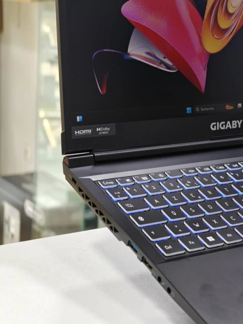 GIGABYTE G5 2024 I7 13620H 16GB 1TB SSD RTX 4060 8GB 15.6" FHD 144HZ
