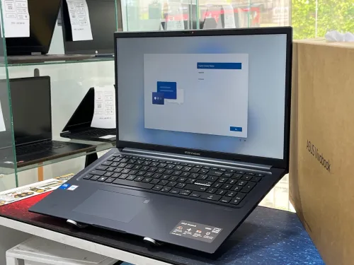 ASUS VIVOBOOK 17 INTEL 5 120U 16GB 512GB SSD 17,3 FHD NEUF SOUS EMBALLAGE 