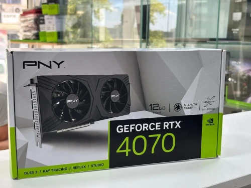 PNY GEFORCE RTX 4070 VELOCITY X 12 GB GDDR6X NEUF JAMAIS UTILISÉ 