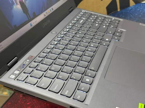 LENOVO LEGION Y7000 IRX9 24GB 512GB SSD RTX 4060 8GB 15,6 FULL HD NEUF SOUS EMBALLAGE 