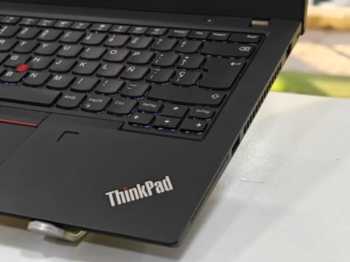 LENOVO THINKPAD T490 i5 8365u 16GB 256GB SSD 14,1 FULL HD 