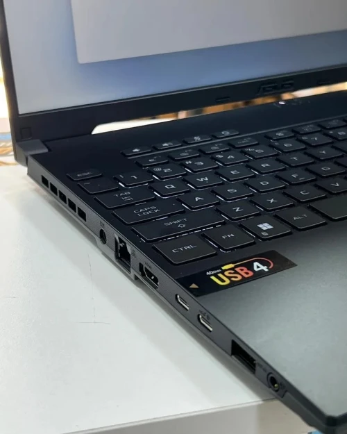 ASUS TUF A16 RYZEN 7 7735HS 16GB 512 GB SSD RX 7700S 8GB NEUF SOUS EMBALLAGE JAMAIS UTILISÉ 