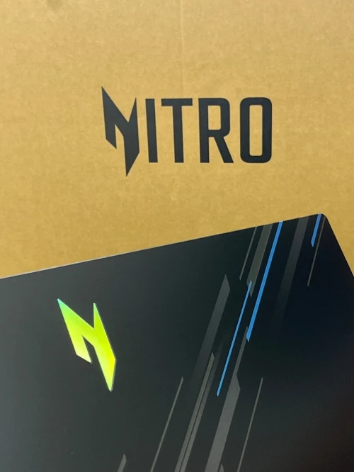 ACER NITRO V15 i9 13900H 16GB 512GB SSD RTX 4060 8GB ARTICLES 15,6 FHD 165Hz neuf jamais utilisé 