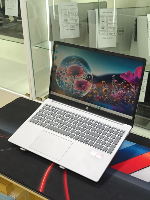 HP LAPTOP 15 RYZEN 5 7520U 16GB 512GB SSD NVME 15,6 FULLHD