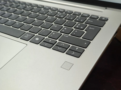 HP PROBOOK 4 G1AH AMD RYZEN 5 220 16GB 512GB SSD 14,1 FULLHD AMD RADEON 740M NEUF SOUS EMBALLAGE