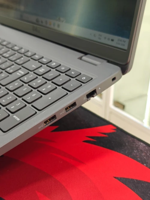 DELL LATITUDE 3550 INTEL CORE I5 1335U 16GB 512GB SSD NVME 15,6 FULLHD IPS AZERTY LUMINEUX