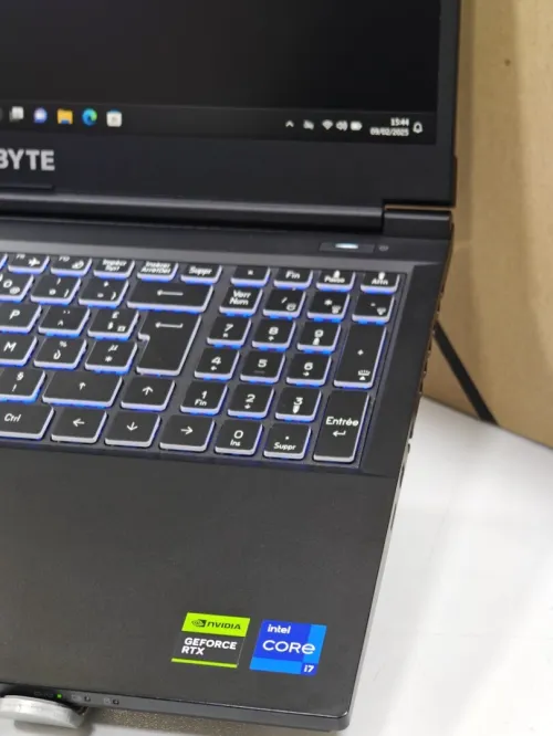 GIGABYTE G5 2024 I7 13620H 16GB 1TB SSD RTX 4060 8GB 15.6" FHD 144HZ