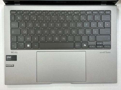 ASUS ZENBOOK OLED UM5304M INTEL 7 ULTRA 155H 32GB 1TB SSD NEUF SOUS EMBALLAGE JAMAIS UTILISÉ 