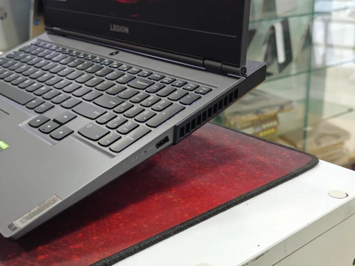 LENOVO LÉGION Y7000 INTEL CORE I7 10850H 16GB 512GB SSD RTX 2060 6GB 15,6 FULLHD IPS 144Hz
