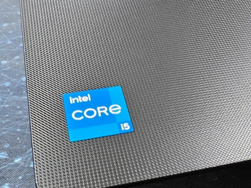 LENOVO V14 I5 13420H 16GB 256GB SSD 14,1 FHD NEUF SOUS EMBALLAGE JAMAIS UTILISÉ 
