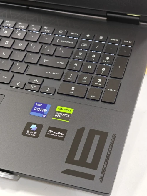 HP OMEN 16 I9 13900HX 16GB 1TB SSD RTX 4060 8GB 16,1 QHD 240Hz