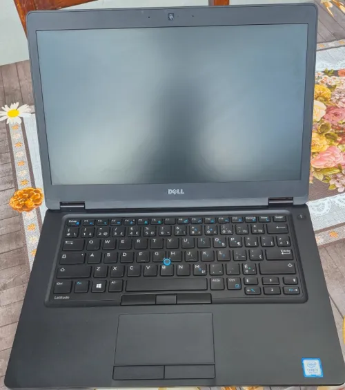 Dell 5480 i5 7300U(7e génération) venue de Canada 