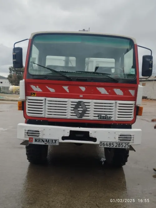 Camion grue 4×4 renault Camion grue 4×4 renault 1985