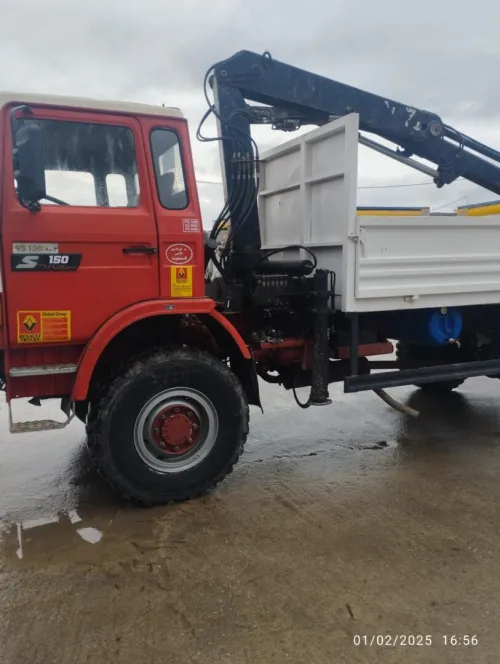 Camion grue 4×4 renault Camion grue 4×4 renault 1985