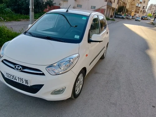 Hyundai i10 Plus 2015 PRESTIGE