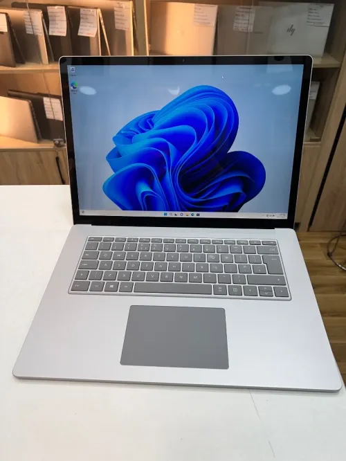 Surface laptop 4 15 inch i7-1185G7 16gb 512 ssd 
