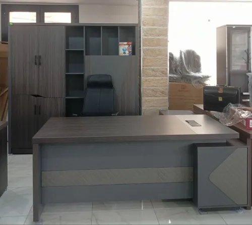 Ensemble de bureau VIP LUXE Importation (2M + retour + Armoire grande 5 portes + table basse)
