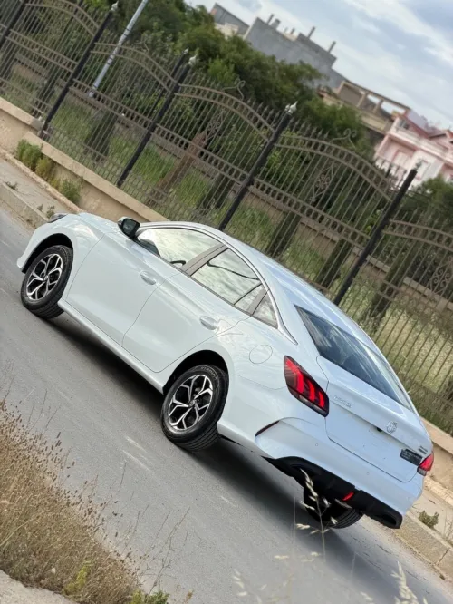 MG MG5 2026 