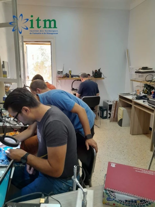 Formation Réparation et Maintenance LAPTOP  Niveau 2 (Laptop + chargeur Spécial carte mère Hard)