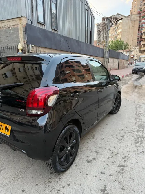 Peugeot 108 2021 Collection