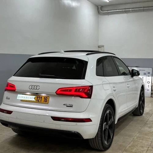Audi Q5 2021 Ambition