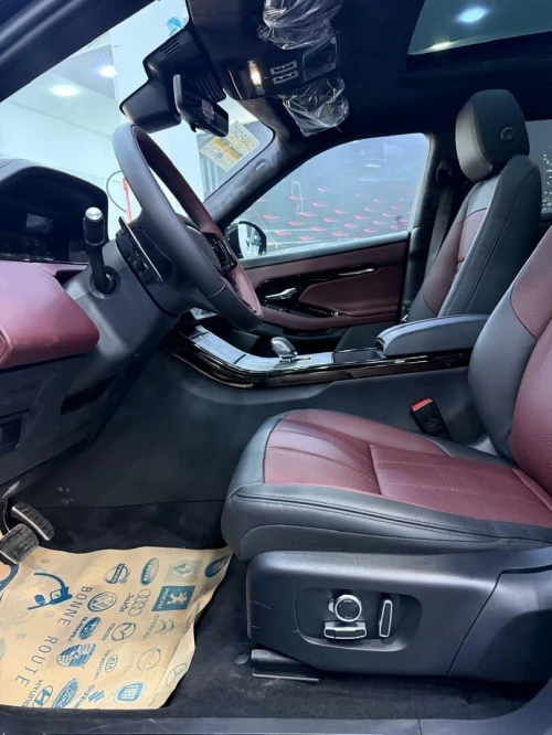 Land Rover Evoque 2026 autobiographie