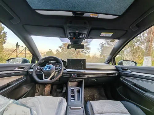 VW Golf 8 2025 R-line