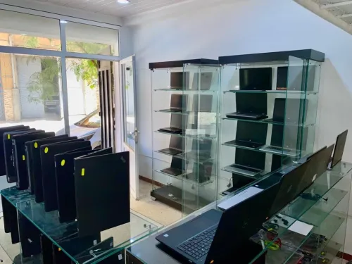 NOUVELLE ARRIVAGE LAPTOP EUROPEEN PLUSIEURS MODELS AVEC GARANTIE ET LIVRAISON 69 WILAYAS