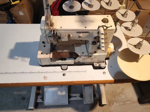 Machine a coudre industrielle