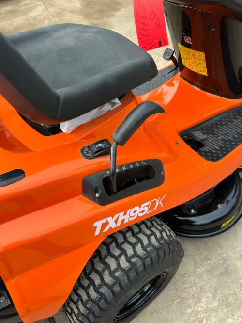 TONDEUSE À GAZON "AUTOPORTÉE "TXH 95 DK - 95 cm - 13 ch