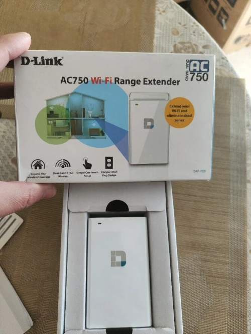 AC750