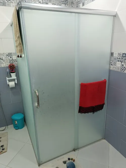 Salle de bain en verre opaque 8mm