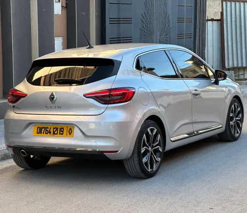 Renault Clio 5 2021 Techno +
