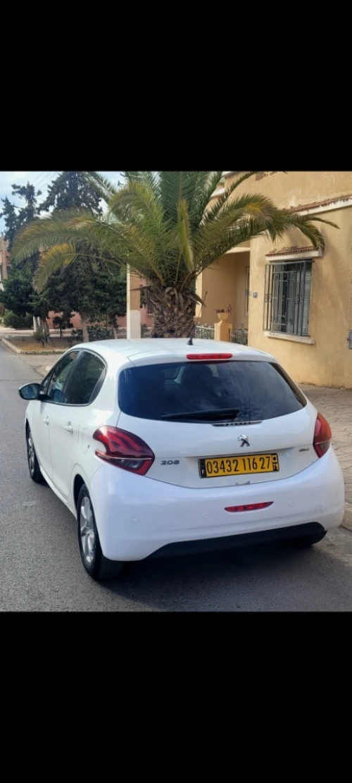 Peugeot 208 2016 Active Facelift