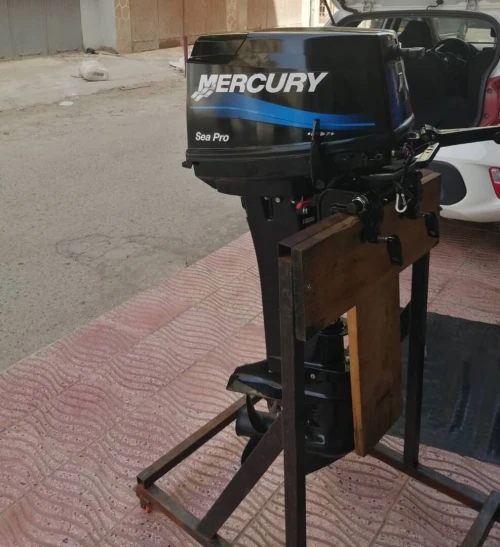 Flouka + moteur mercury 25