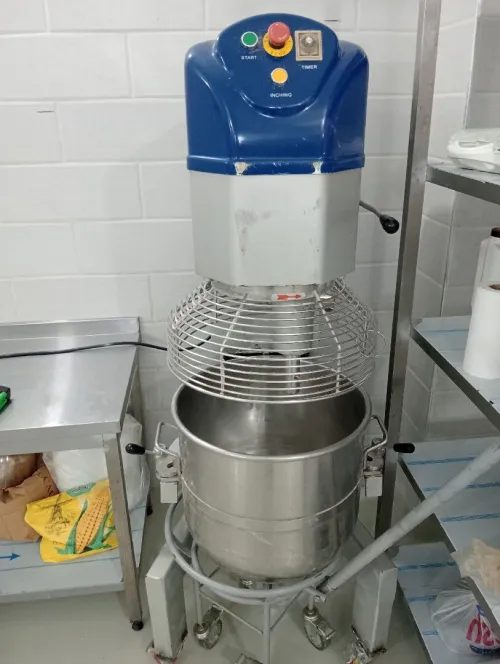 Batteur professionnel 80litre 