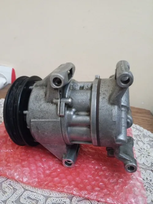 Compresseur climatisation Toyota Yaris d4d