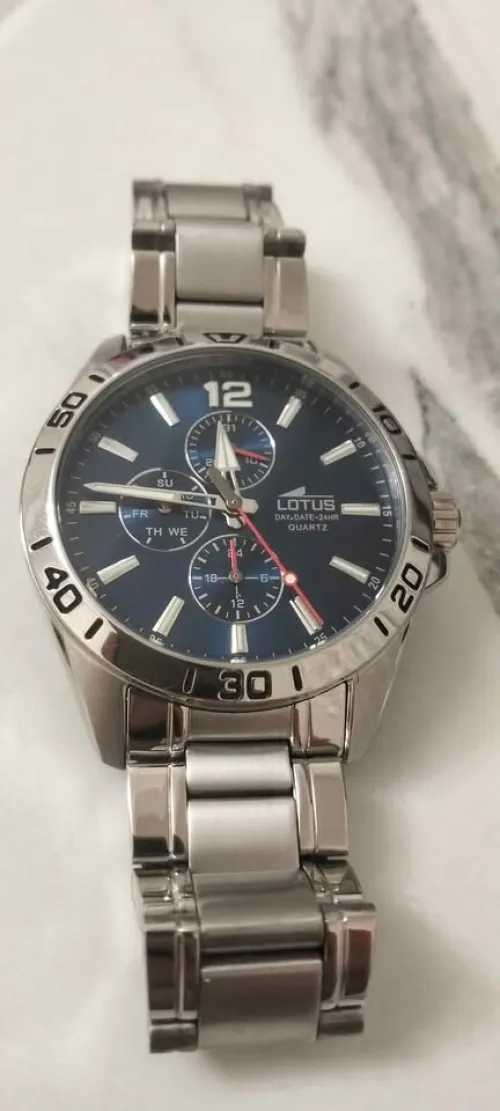 Montre Multifonction Lotus