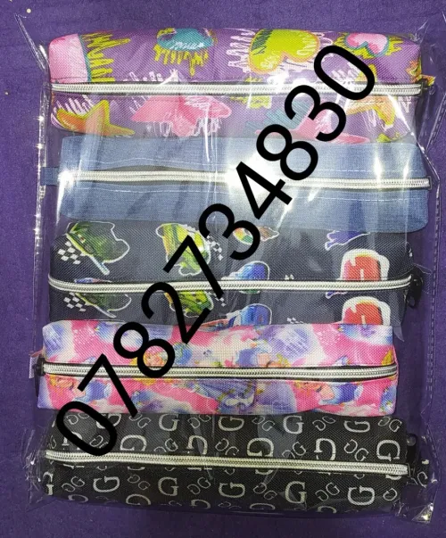 مقلمة مدرسية trousse scolaire