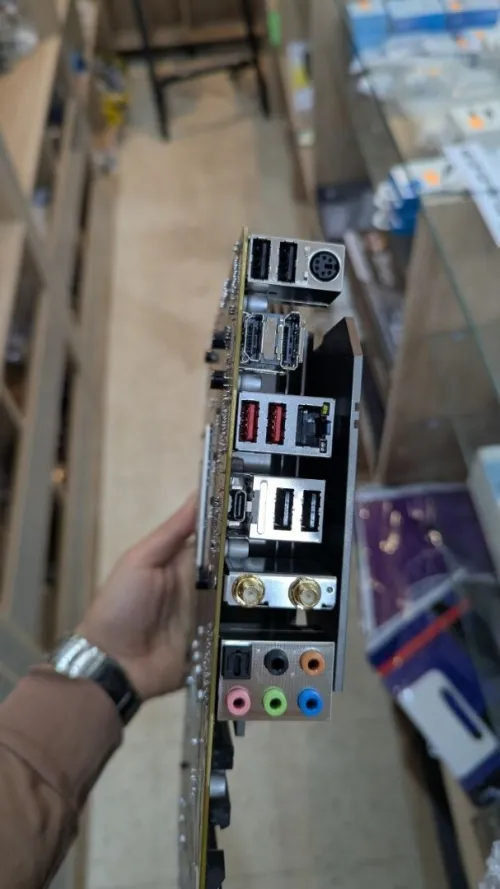 Carte mere MSI B760 gaming plus